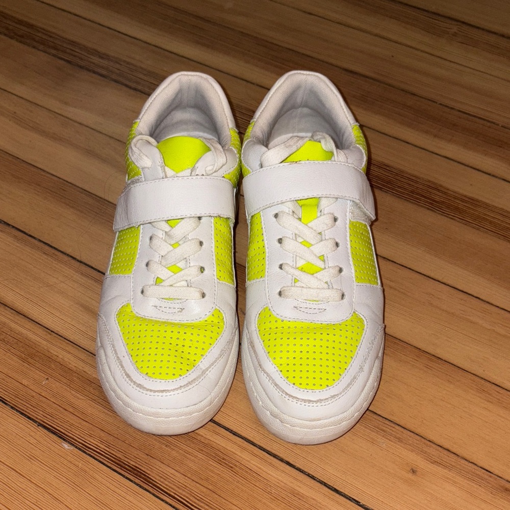VINCE CAMUTO Neon Yellow and White Athletic Sneakers